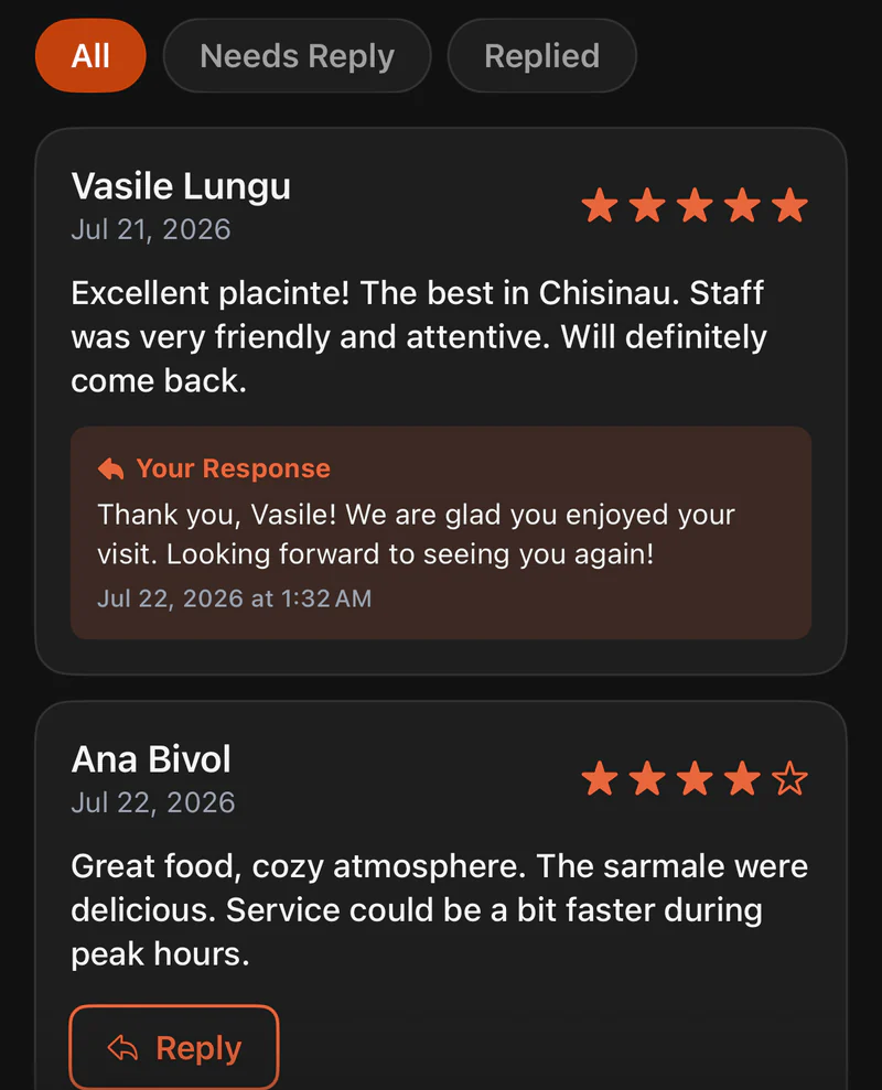 HaiLa Lite Bewertungsansicht mit Beispielbewertungen, einer Restaurantantwort und einer noch unbeantworteten Bewertung.
